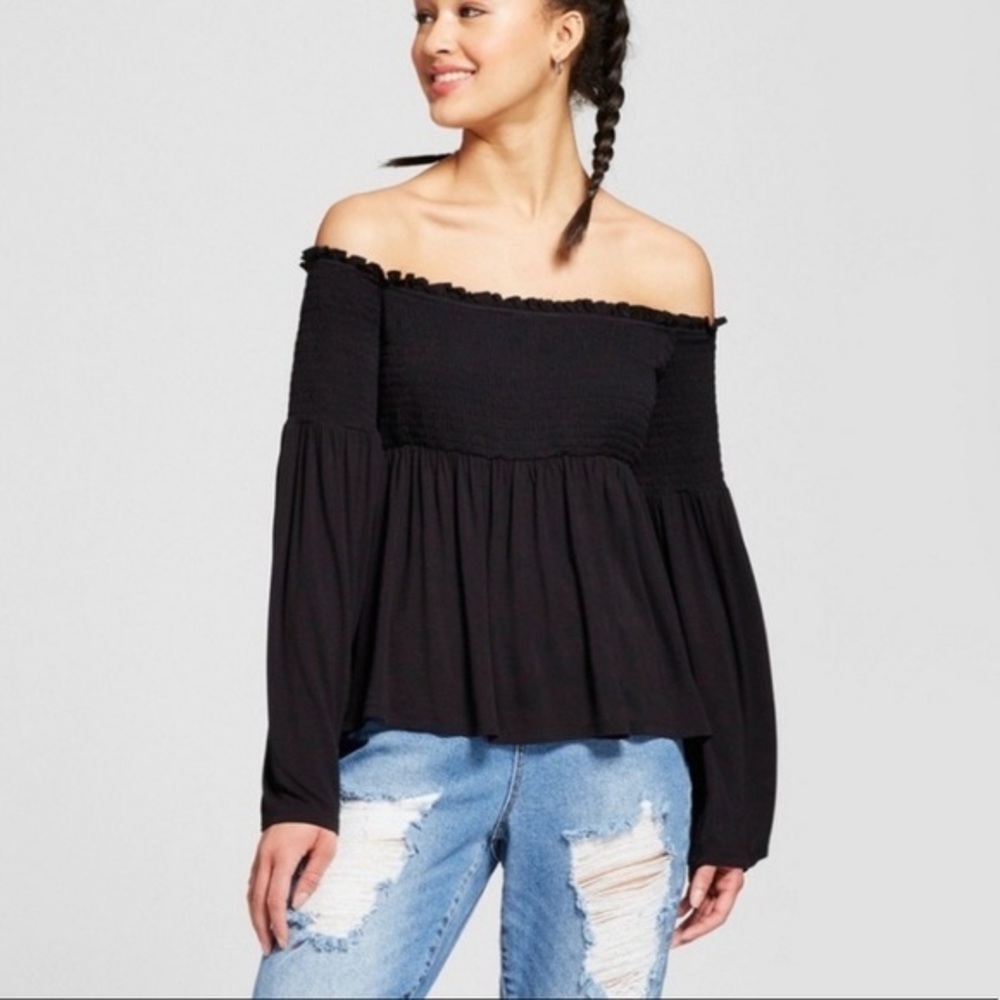 NWOT Smocked Top Black XSmall XS Neutral New Bell Sleeves X-Small